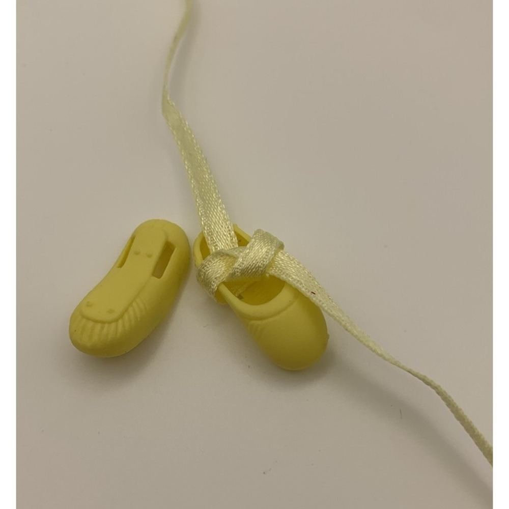 Skipper Doll Yellow Ballet Slippers Toe Shoes Satin Ribbons Hong Kong Barbie Vtg